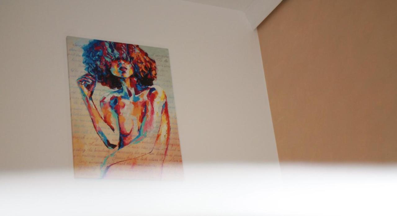 Studio Dristor - Foarte Curat Si Frumos Bukarest Kültér fotó
